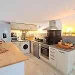 Charming House With Terrace And Pool Tatil Evi *