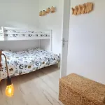 Charming House With Terrace And Pool Holiday home *