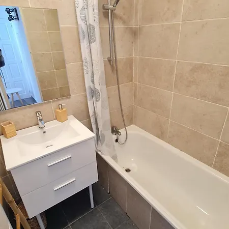 Charming House With Terrace And Pool