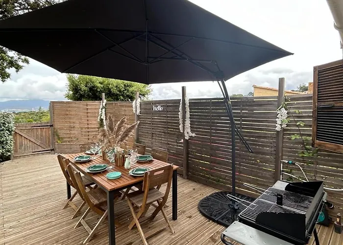 Vakantiehuis Charming House With Terrace And Pool Porticcio (Corsica)